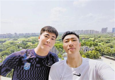 《海底两万里》流产 芬奇归咎于迪士尼企业文化 2014-09-17 已经在迪士尼筹备多年的影片《海底两万里》目前已经确定流产。